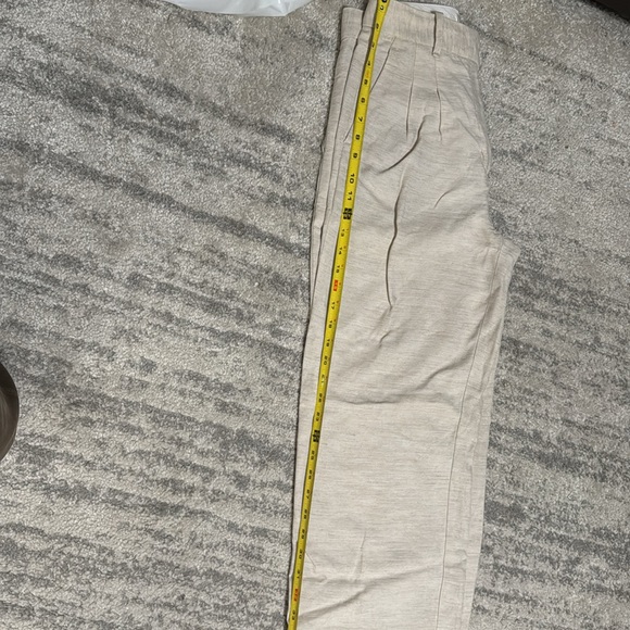 The Effortless Pant™ Linen Aritzia - Picture 9 of 13